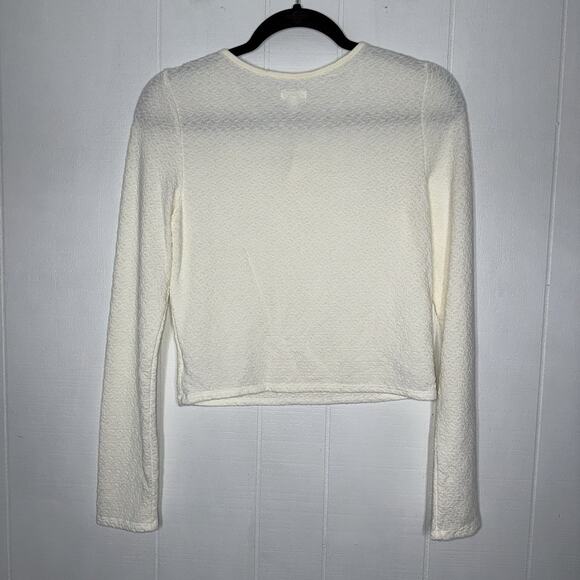 Aerie Women’s Textured Crop Long Sleeve Top Stretch Ivory Size Medium NWT - Picture 2 of 5